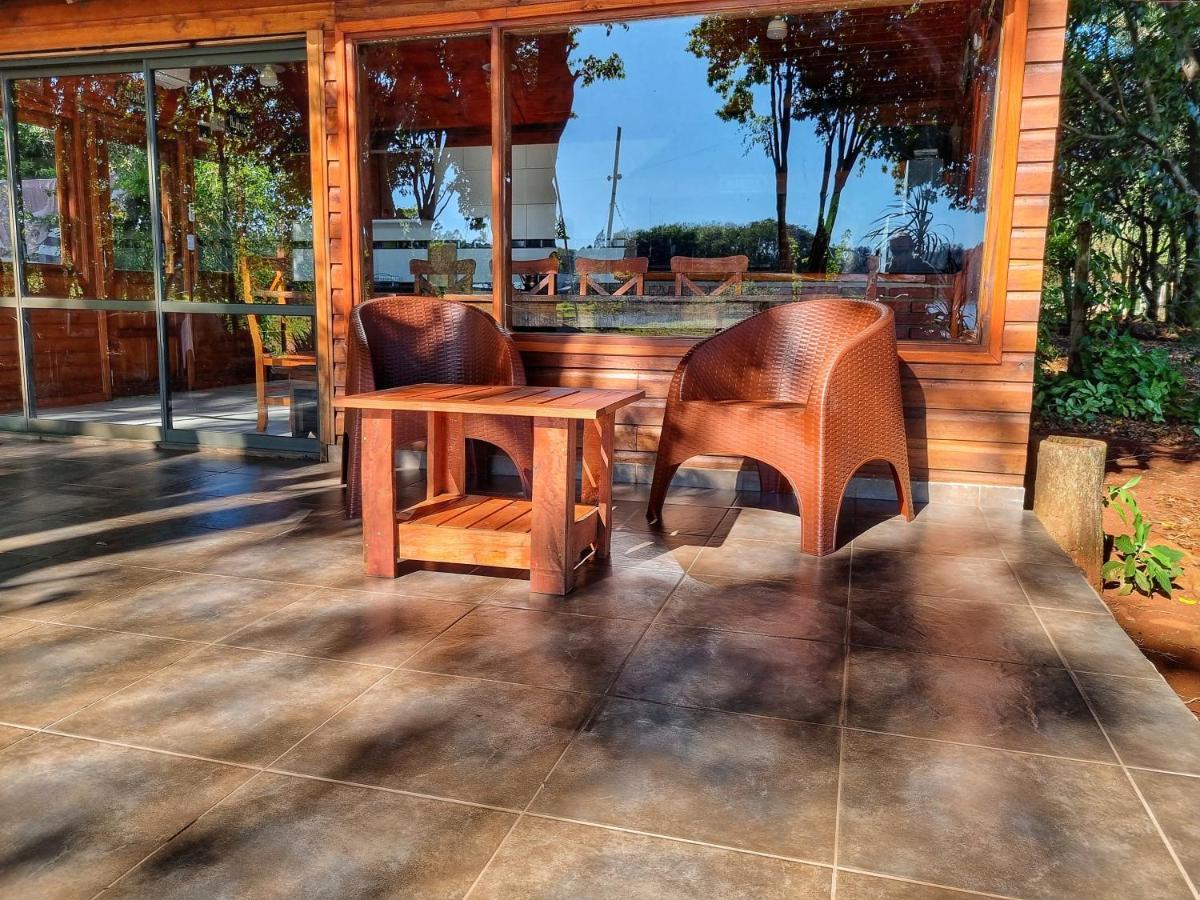 La Casa Del Lago Urugua-I Villa Puerto Iguazú Exterior foto