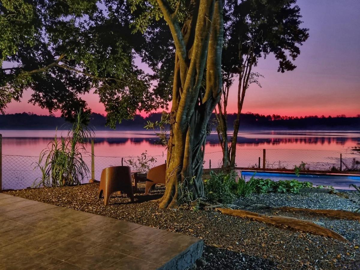 La Casa Del Lago Urugua-I Villa Puerto Iguazú Exterior foto