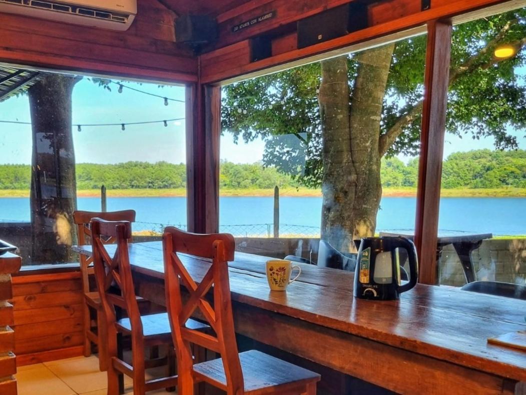 La Casa Del Lago Urugua-I Villa Puerto Iguazú Exterior foto